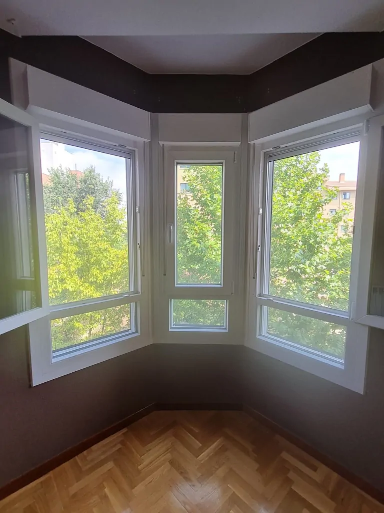 Distribuidor Kömmerling autorizado