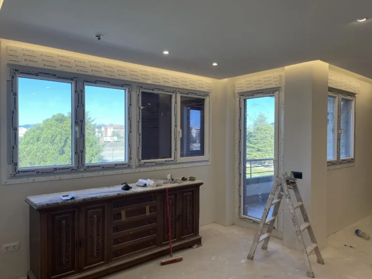 Mantenimiento y arreglo de puertas