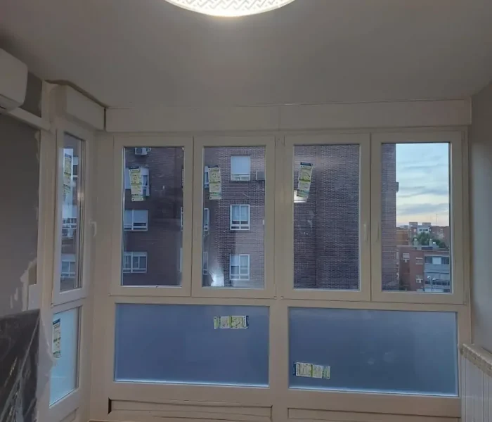 Distribuidor Kömmerling autorizado