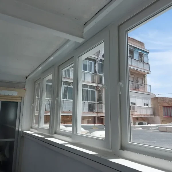 Instalación profesional de cerramientos en PVC