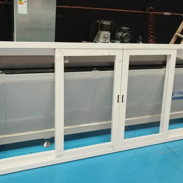 Ventana de aluminio lista para montaje