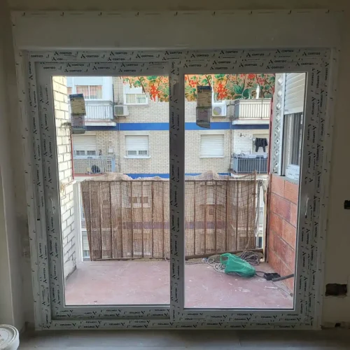 Puerta corredera funcionando sin esfuerzo