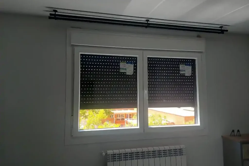 Instalación de persianas en Madrid Servicios de ventanas y puertas | Cristal Corp