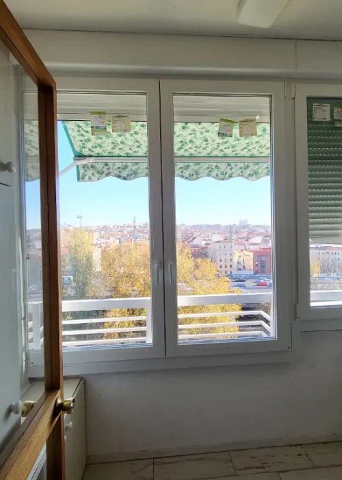 Ventanas de PVC abatibles